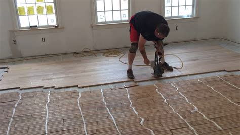 can you put hardwood floors over radiant heat