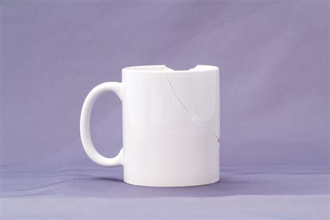 can you repair a ceramic mug with super glue