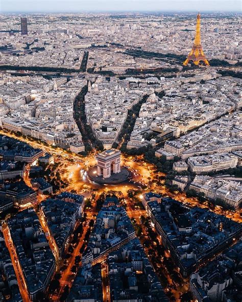 can you see the eiffel tower from the arc de triomphe