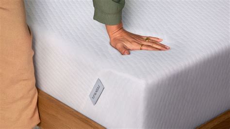 Can You Stack Two Memory Foam Mattresses