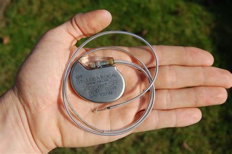 can you use a defibrillator on someone with a pacemaker