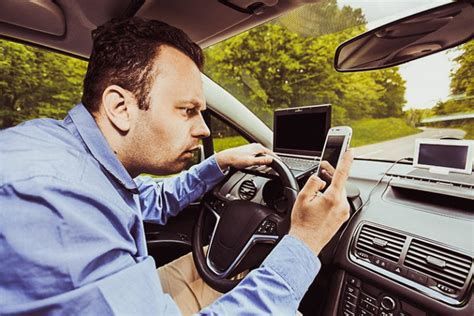 Can You Use A Gps While Driving