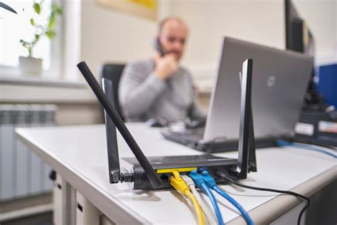 can you use both ethernet and wifi at the same time
