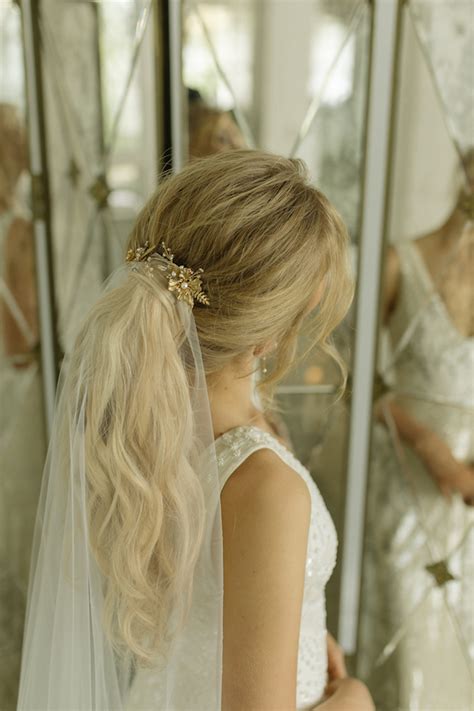 Unique Can You Wear A Veil With A Ponytail For Bridesmaids