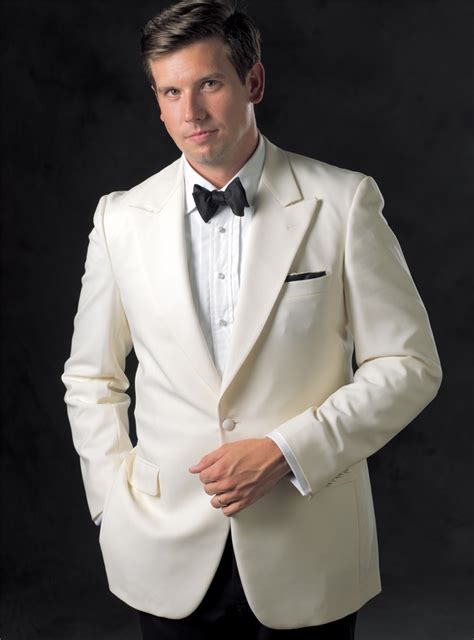 can you wear a white dinner jacket in winter