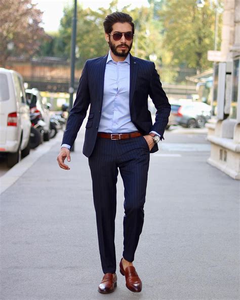 can you wear black shoes and brown belt