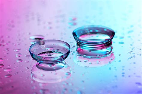 can you wear contacts if you need bifocals