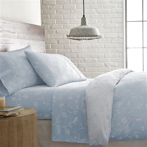 Canadan Print Bedding