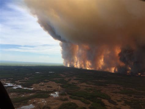 canadian fires update alberta