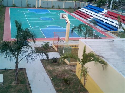 cancha de una escuela