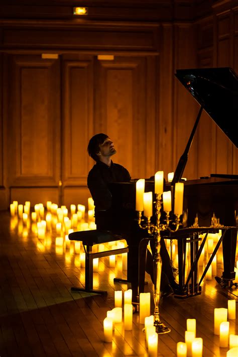 Candle Piano Player