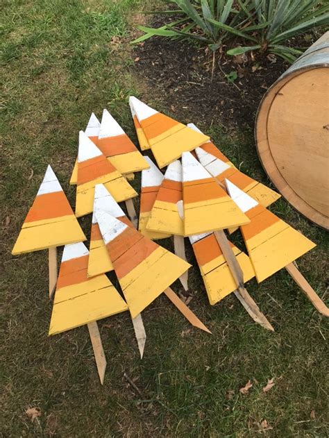 Candy Corn Yard Stakes