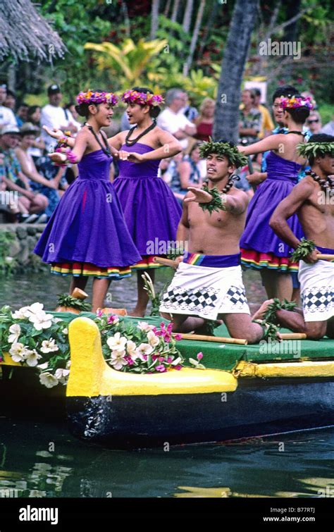 Canoe Pageant at the Polynesian Cultural Center on Oahu, Hawaii YouTube