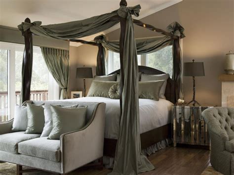 Canopy Bed For Master Bedroom