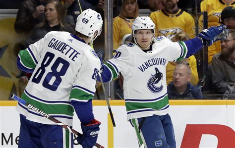 canucks hockey stream