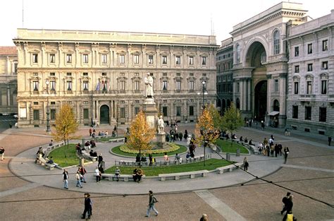 cap piazza della scala milano