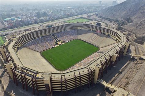 capacidad de estadio universitario