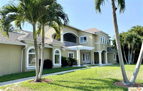 cape coral vacation homes for sale