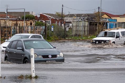 cape town floods causes