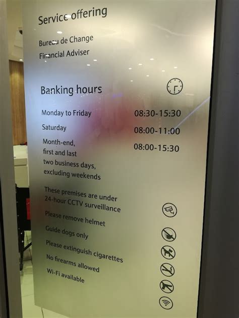 capitec bank operating times