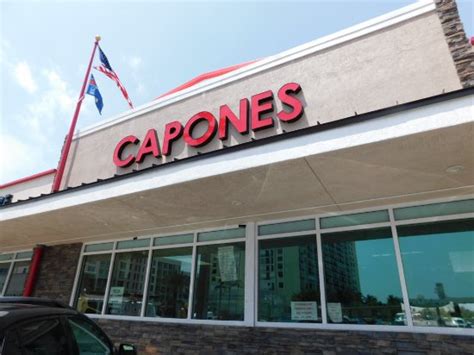capones hollywood fl