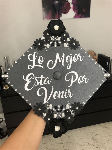 captions for graduation in spanish