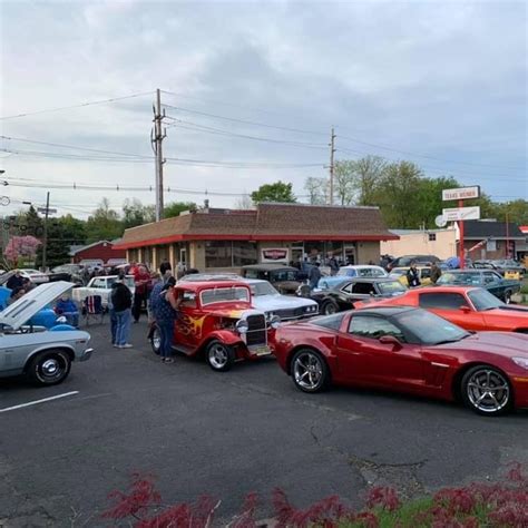 Fossils South Jersey Car Club at Jackson Premium Outlets photos.