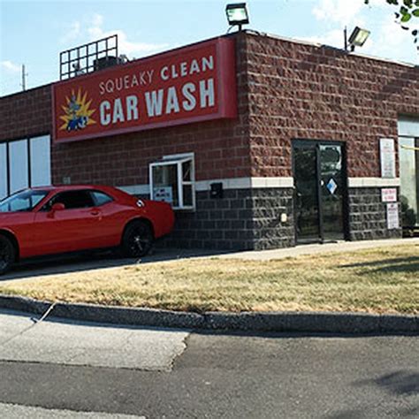 Glass House Car Wash in Independence, MO shows their patriotism with