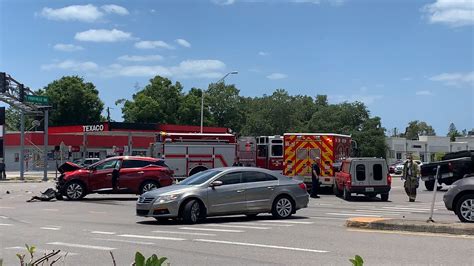 car accident in sarasota yesterday