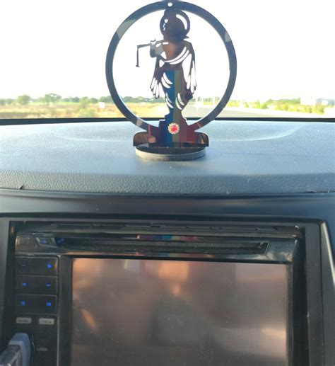Car Dashboard Murti