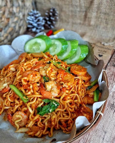 Cara Menyajikan Resep Mie Goreng Pedas Ala Korea