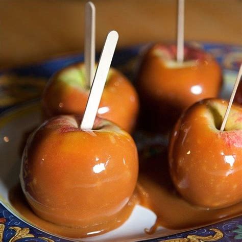 caramel candy wooden apple sticks