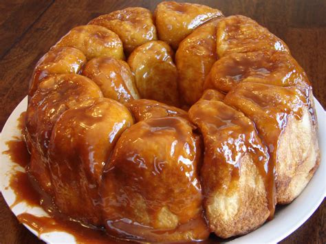 caramel rolls with butterscotch pudding