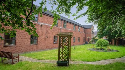 care homes in leeds west yorkshire