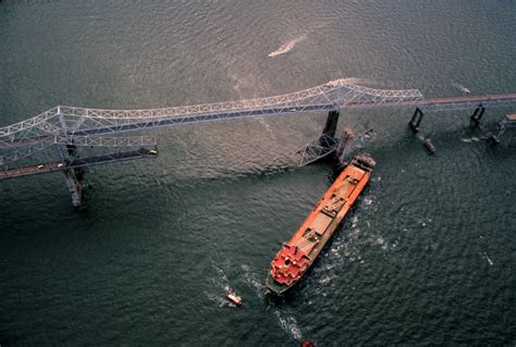 cargo ship hits bay bridge
