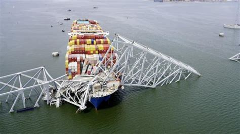 cargo ship hits bridge in maryland
