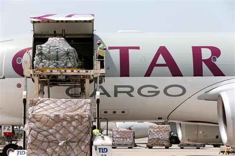 cargo tracking qatar airways