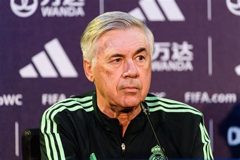 carlo ancelotti renova com real madrid