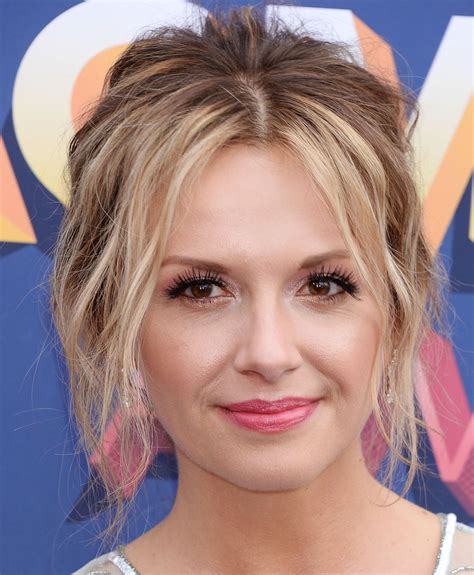 carly pearce