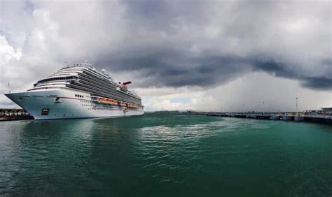 carnival cruise ship storm 2019