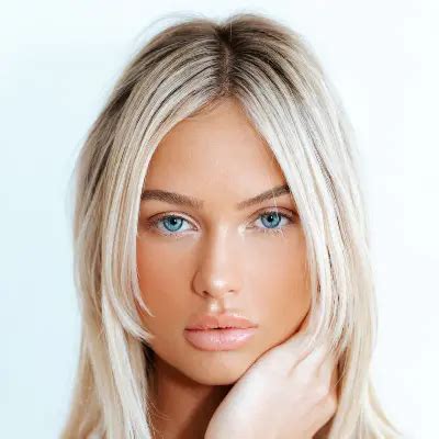 caroline wick only fans