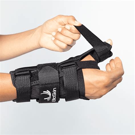 carpal tunnel wrist brace with thumb support