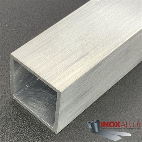 tube carré acier 30X 30 mm épaisseur 2 mm