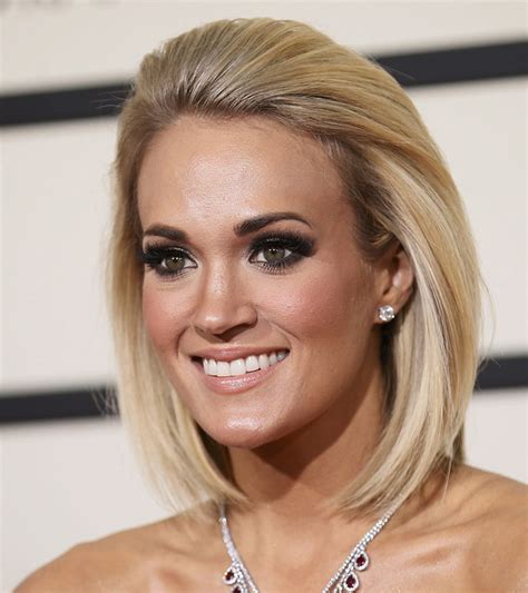 Celebrity Hair Trend: Carrie Underwood Short Hair
