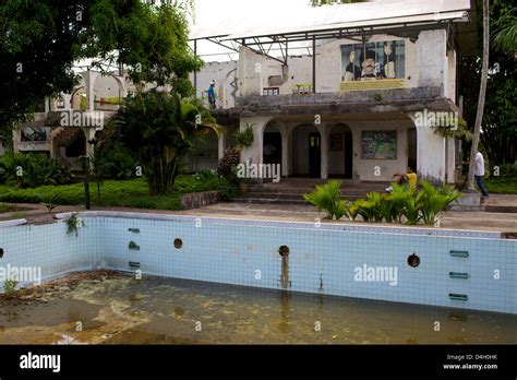 casa pablo escobar medellin