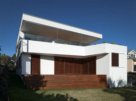 Casas Pintadas Con Barniz