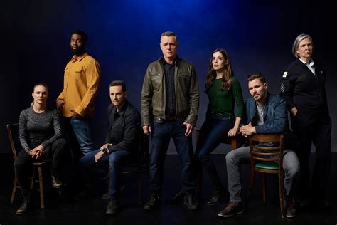 cast chicago pd