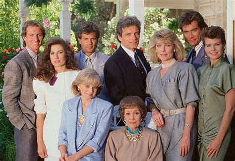 cast of falcon crest original