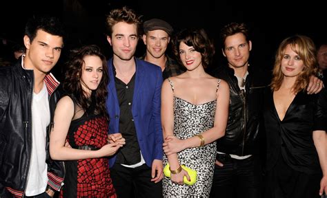 cast of twilight saga