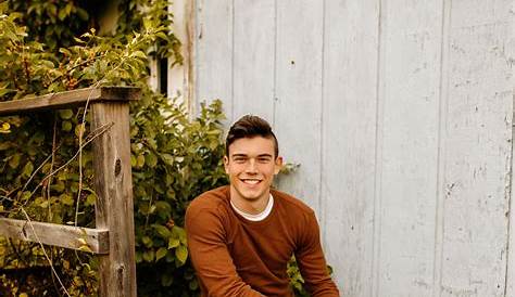 Best Senior Picture Ideas for Guys